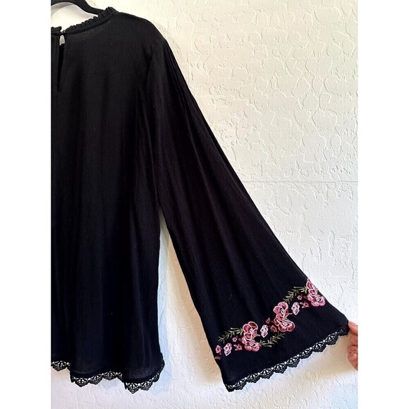 Time and Tru Embroidered Boho Top Women's Size XL Black Bell Long Sleeve - Picture 16 of 16